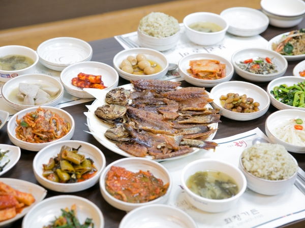 2TV 저녁 생생정보통 맛집 오늘 맛집 위치 어디? 보리굴비정식-11,900원 중식 뷔페-두부보쌈 정식 맛집 소개