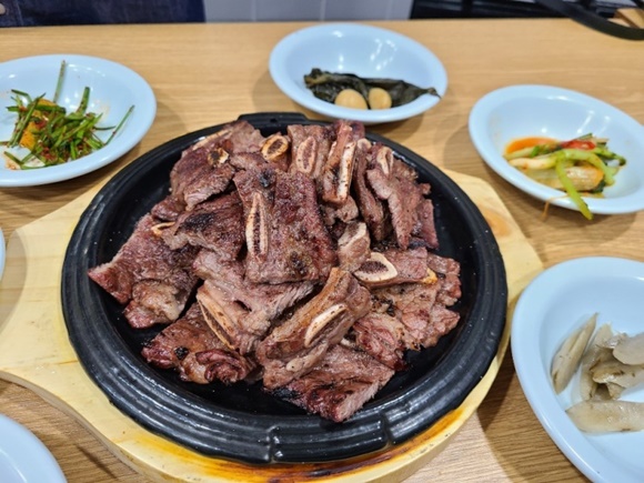 SBS 생방송 투데이 오늘 방송 맛집은? 초콜릿, 떡국, LA갈비, 김치찌개 소개