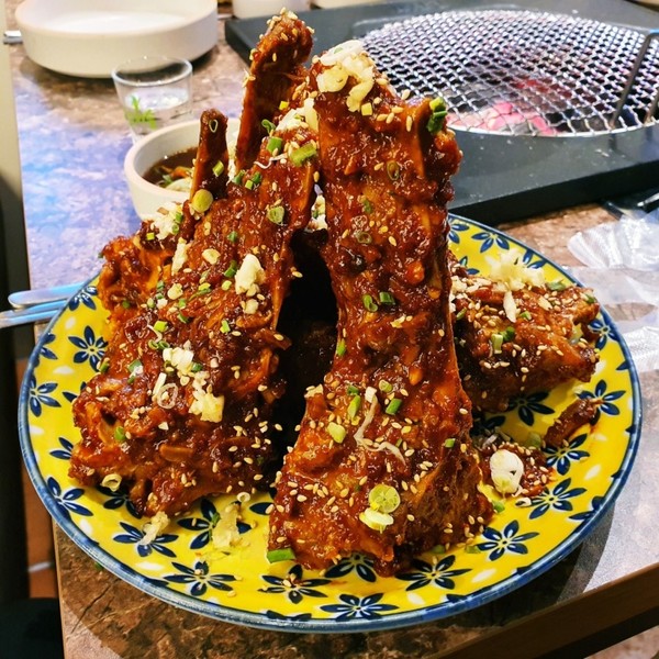 SBS 생방송투데이 오늘 방송 맛집은? 통뼈삼겹살, 명태조림, 빵 맛집 소개