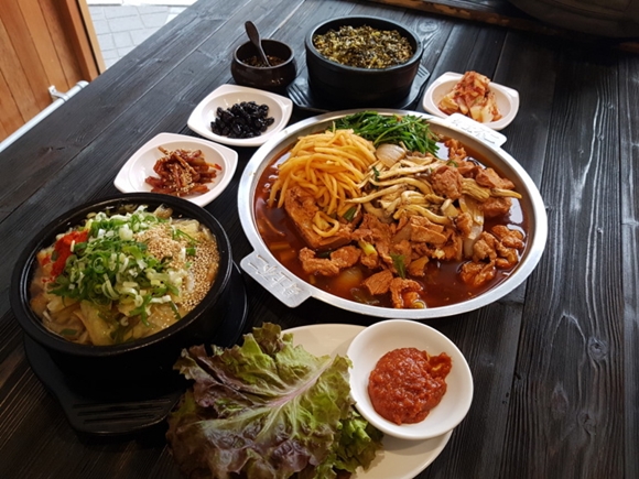 SBS 생방송투데이 오늘 방송 맛집 위치는? 도토리묵, 돼지갈비, 짬뽕, 탕수육, 물갈비, 삼겹살 맛집 소개