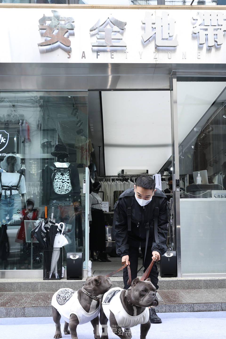 2일, 강남서 안전지대 오리지널 스트릿 브랜드 패션쇼 선봬