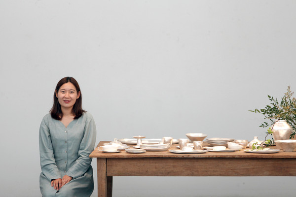 [Fun 喜·인터뷰] 손으로 빚은 시간을 쌓아 올리는 이혜미 도예 작가