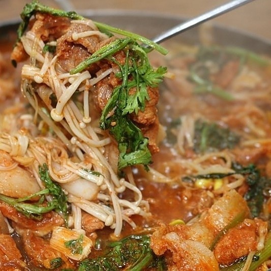 생생정보 오늘 맛집 위치는? 인절미, 흑돼지 불고기, 청국장, 한우사골떡만둣국 맛집 소개