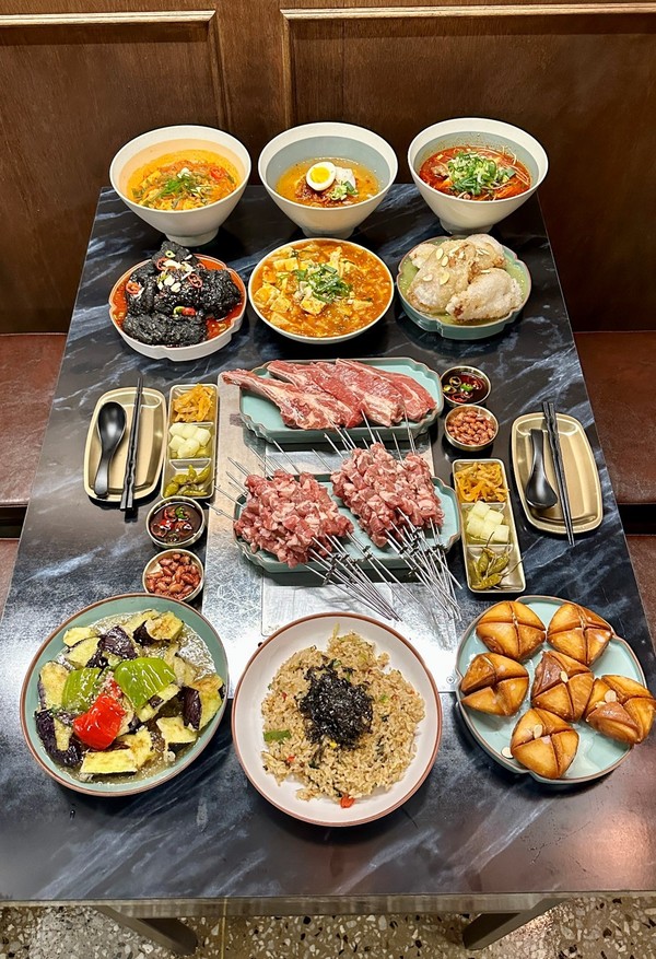 양복점, 숯불양꼬치 전문점 브랜드 런칭