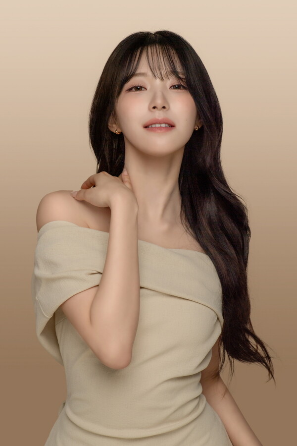 헤어 케어 브랜드 셀러버, 새 모델로 프로미스나인 멤버 백지헌 발탁 
