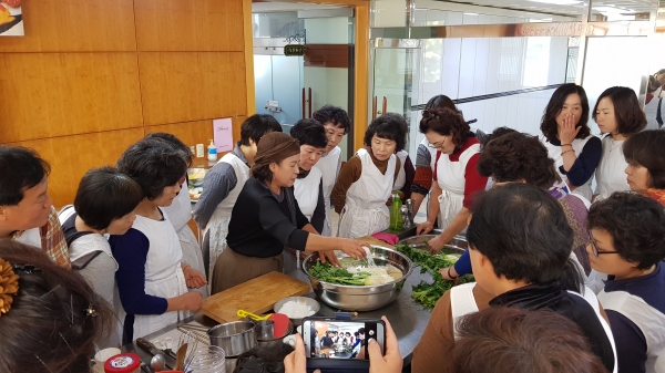 경남전통음식연구회 경남향토김치 기술 전수받아
