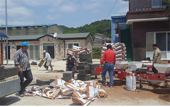 고성 마암면 종자 파종위한 첫 작업 시작