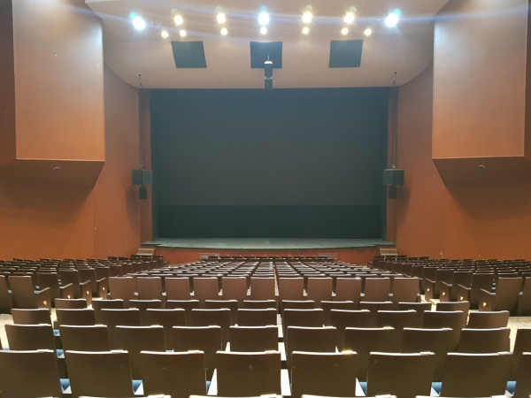 함안문화예술회관 대공연장 고품격 새단장 완료