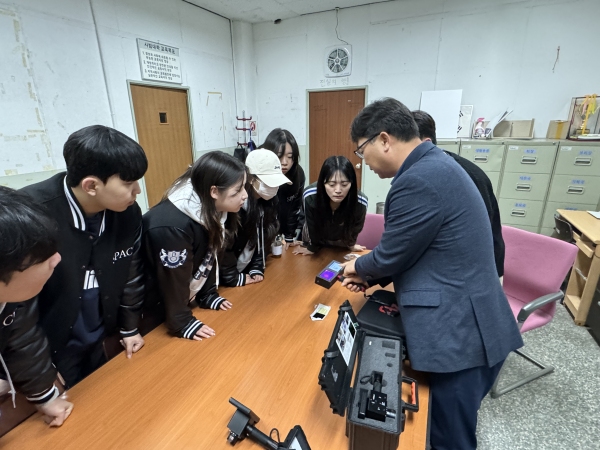 마산중부서·경남대 협업 불법촬영 카메라 합동점검