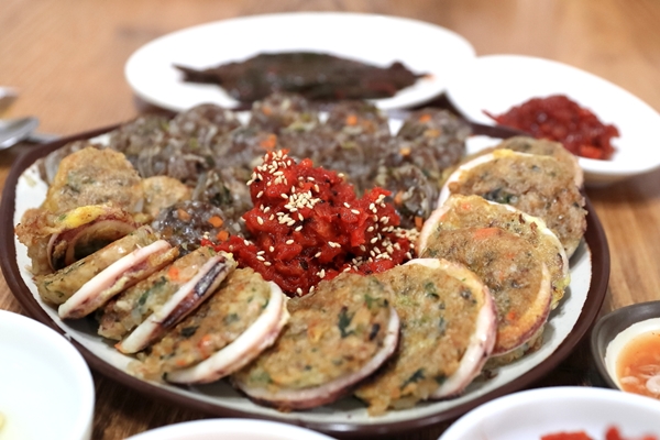 속초 아바이마을, 갯배체험 및 맛집 방문으로 이색별미 느낄 수 있어