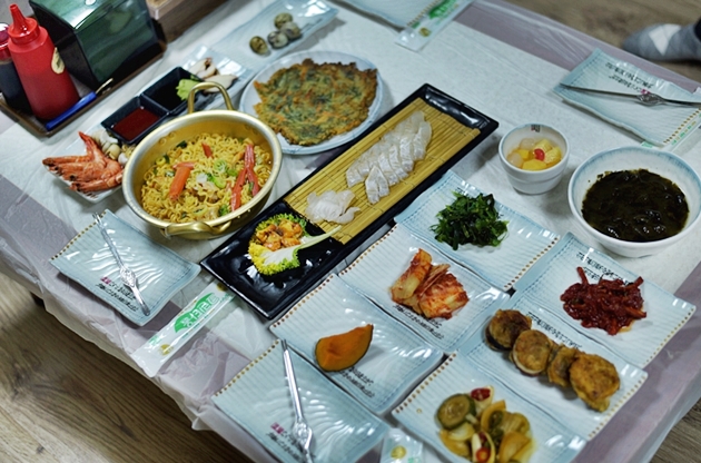 [전국맛탐방] 강릉, 벚꽃 축제도 즐기고 주문진 맛집에서 싱싱한 대게도 맛보자