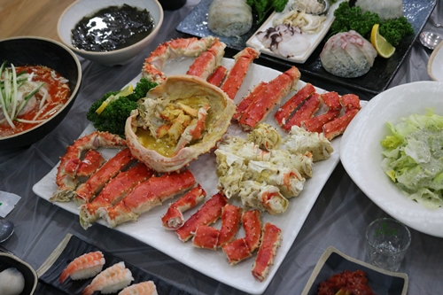[맛가이버] 속초 가볼 만한 곳 홍게무한리필 최대게, 동명항 맛집으로 정평나…
