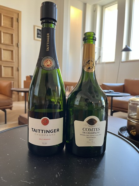 [오주석의 더블유 모먼츠]  샴페인 떼땅져(TAITTINGER)에서 삶의 향기를 발견하다