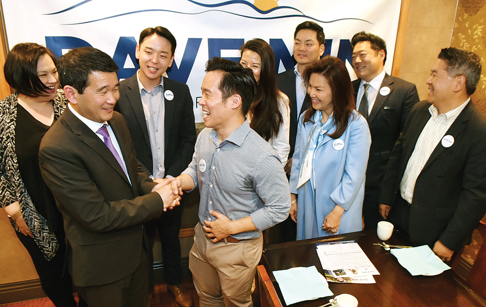주 상원 도전 데이브 민 민주당 지지 받아