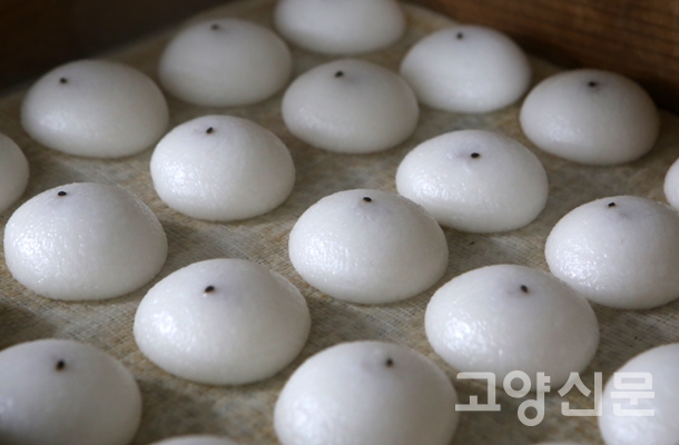 3차 발효 거친 맛있는 웰빙간식 잔기지떡