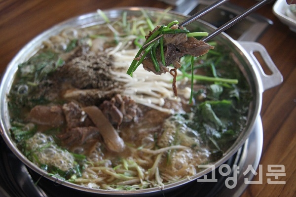 영양 풍부한 흑염소 요리, 처음이라도 맛있게 먹을 수 있는 집