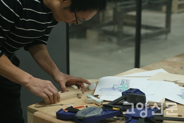 오순도순 이야기꽃 피고 솜씨가 익어가는 공방