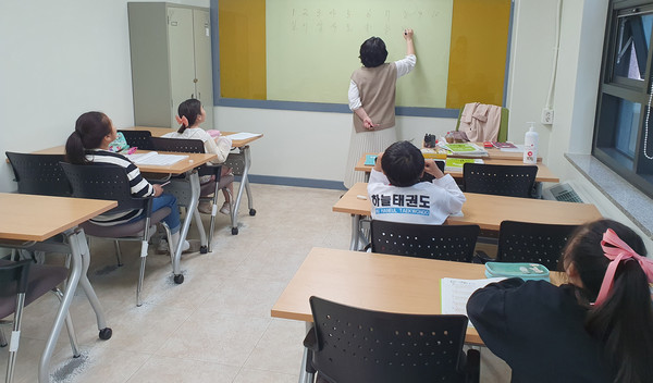 느리지만 눈높이 맞춰 꾸준히 이젠 수학 잘해요