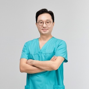 압구정 오라클피부과 박제영 원장, 눈 주위 항노화 울쎄라 필러 복합시술 해외논문 발표