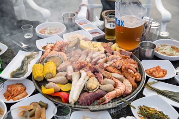 아름다운 바다 여행 함께 즐기는 제주도 흑돼지 맛집은?
