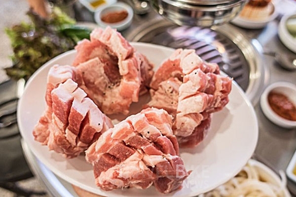 신촌은 걷고 싶은 젊은 거리...가볼만한 곳 신촌맛집
