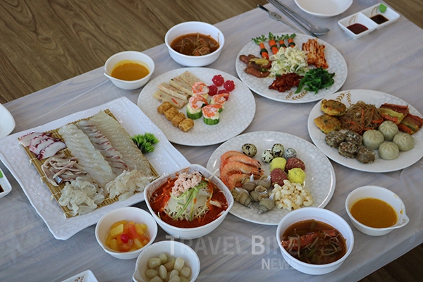 사랑하는 사람과 함께 걷기 좋은 설악산 코스와 속초 맛집