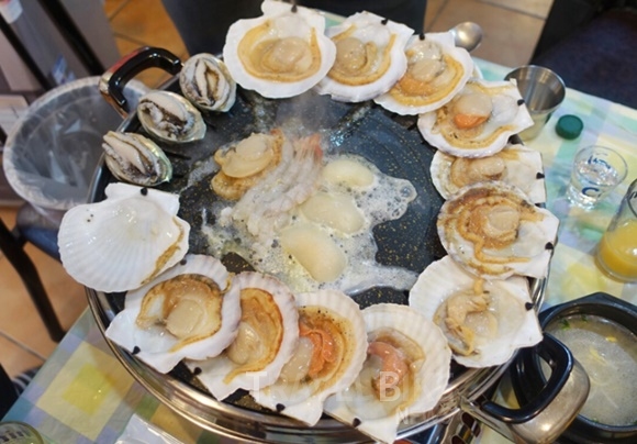 부산 최고의 산책로와 광안리 가볼만한 곳 부산 찜했어 조개 맛집