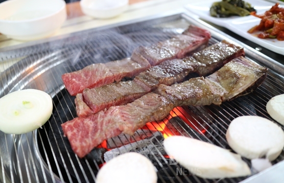 명성산, 허브아일랜드, 이동갈비 맛집 우목정과 함께하는 포천의 가을