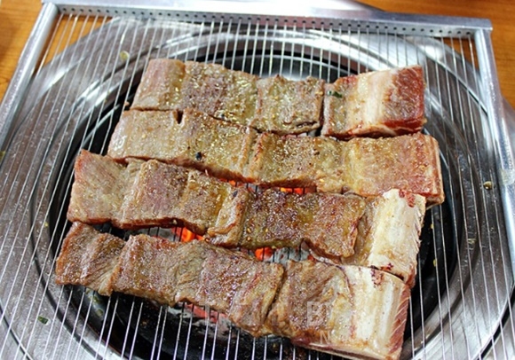 여기 가볼까? 포천 반딧불이 청정마을 캠핑장과 이동갈비 맛집