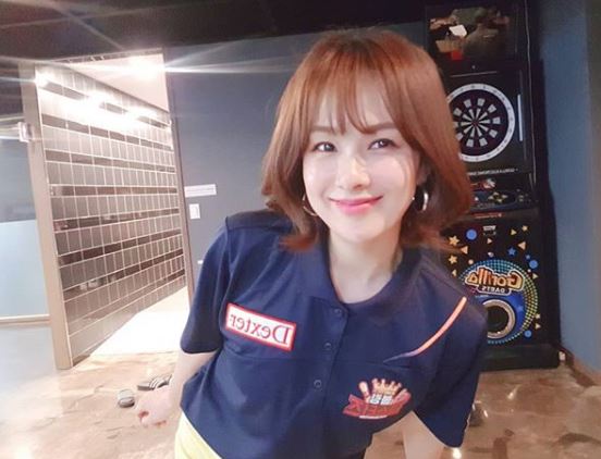 안녕하세요 채연, 볼링장에서도 빛나는 무결점 미모