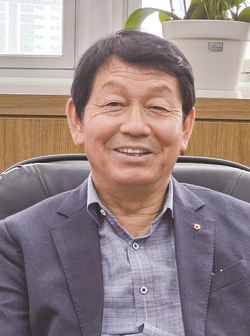 충북 보은옥천영동축협, 계통사료 챔피언상·계통사료 8만 톤 판매 달성탑 쾌거