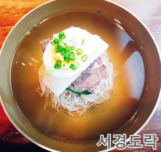 미쉐린 가이드 빕 구르망 평양냉면 투어 ③강북권(사대문 밖)  [성현석 칼럼]