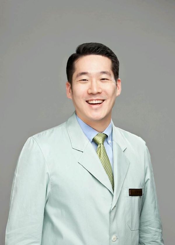 교통사고 치료, 입원치료 고민해야 [박재광 원장 칼럼]