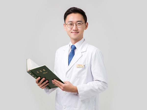 성장기 자세교정, 한의원 추나요법 치료 도움 [한종민 원장 칼럼]