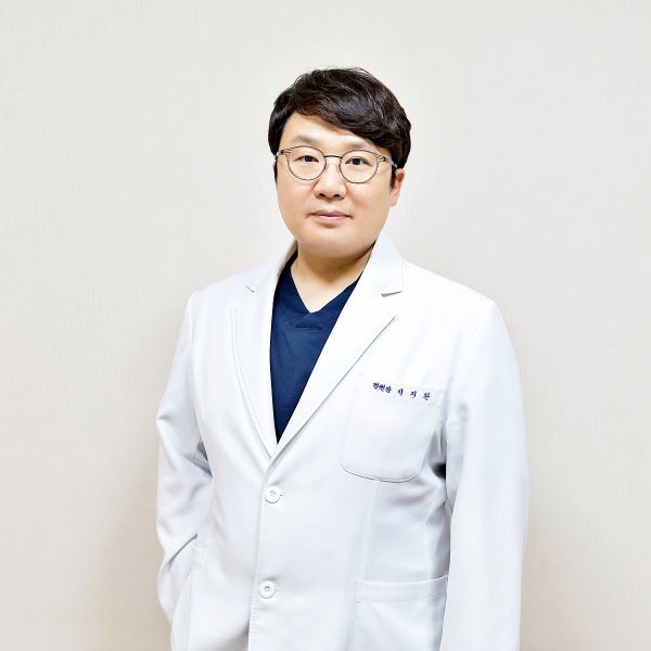 손가락 접합수술, 올바른 응급처치와 의료진 경험 중요 [이지완 원장 칼럼]