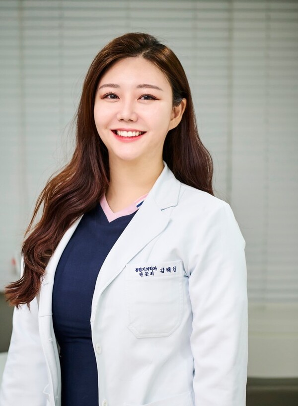 65세 이상 치아 문제, 늦기 전 임플란트 활용 필요 [김태연 원장 칼럼]