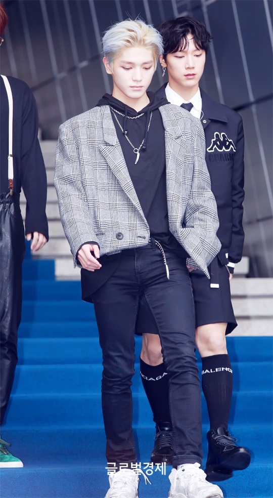 [HD포토] 엔시티(NCT) 태용, 만찢남은 내려오는 모습도 남달라~