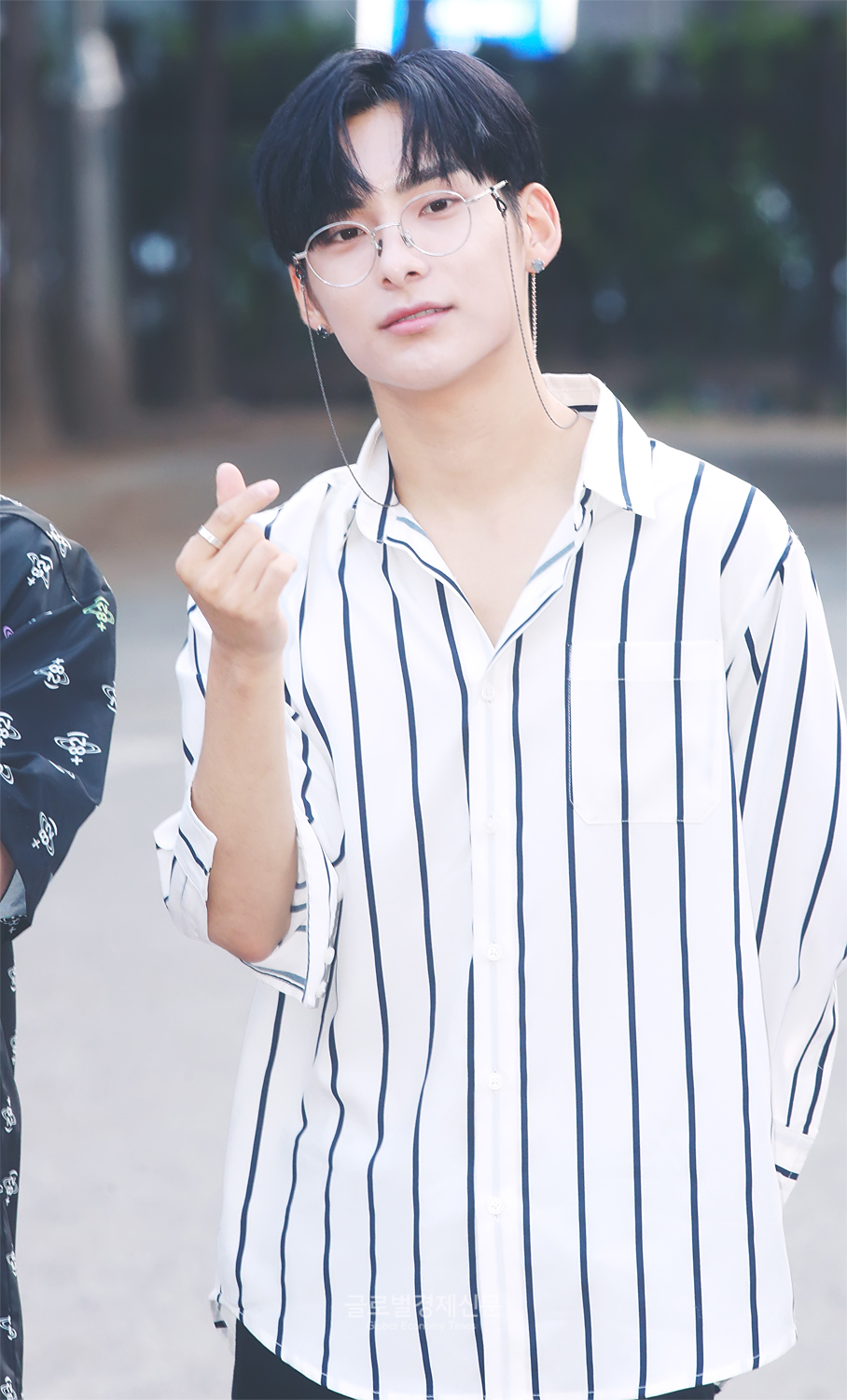 [GET포토] 에이스(A.C.E) 준, 이 하트 너(초이스)를 위해 준비했어~
