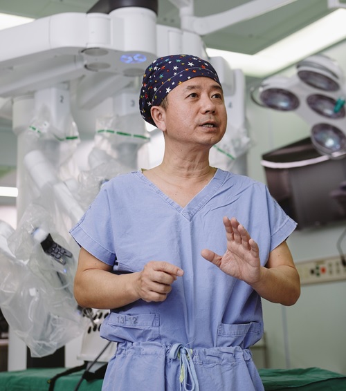 로봇수술이 조직손상은 줄이고, 회복속도는 높였다