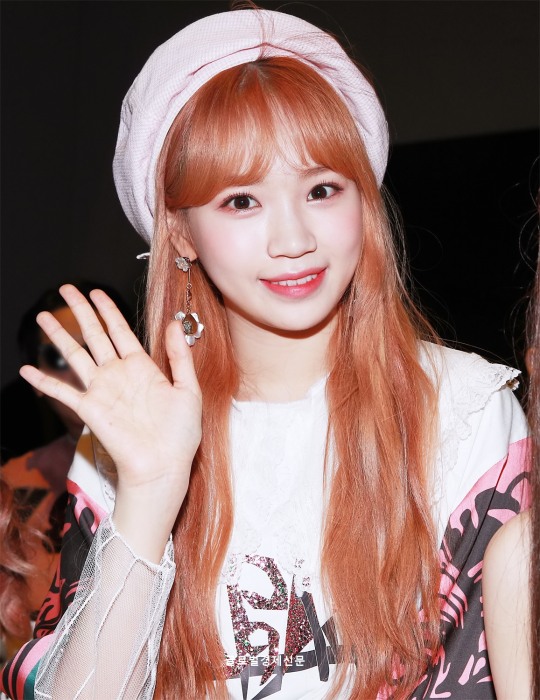 4분할 화보 아이즈원(IZ*ONE) 김채원, 인형같은 쌈무 요정의 매력