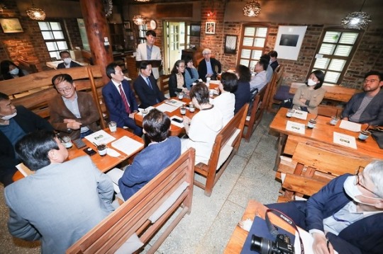 고양시, 80년대 명소 일산의 홍대거리 화사랑 되살린다