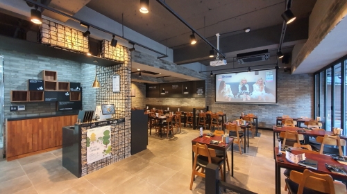 교촌치킨 강남역점-방이2호점, 지역 취약계층에 제품 쿠폰 기부
