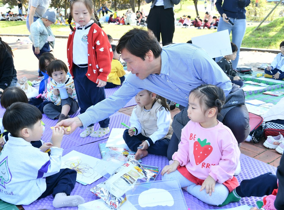 경산시 어린이집 자연사랑 그리기 대회 개최