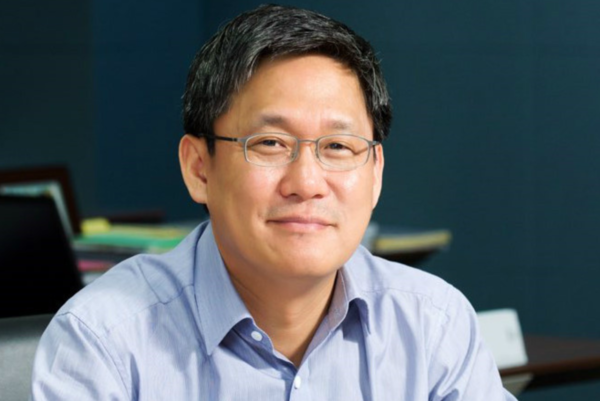 [테크M 이슈] 오너 자리 비우는 카카오 이사회...연륜의 김성수 택했다  