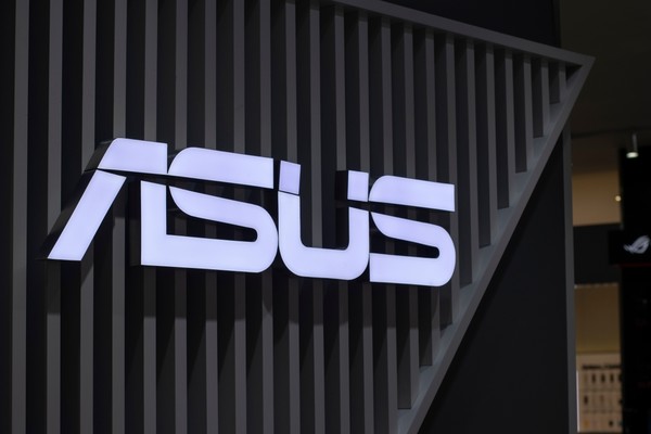 [글로벌] CES 2025, AI 혁신으로 물든 PC 시장의 미래