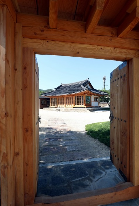 한옥협동조합, ‘제6기 무료 한옥교실’ 개강… 한옥건축 이해와 조립실습까지