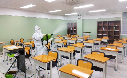 철저한 방역으로 수만휘 기숙학원 개강