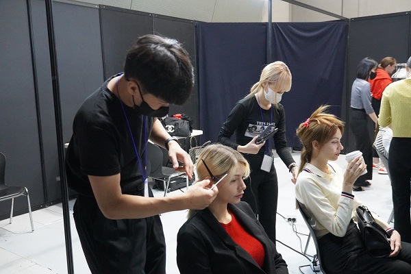 MBC아카데미뷰티미용학원, ‘2022 서울국제 주얼리&액세서리’ 미니패션쇼 헤어&메이크업 지원