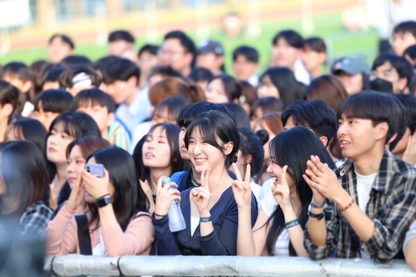 명지대 2025 자연캠퍼스 백마축제 성료