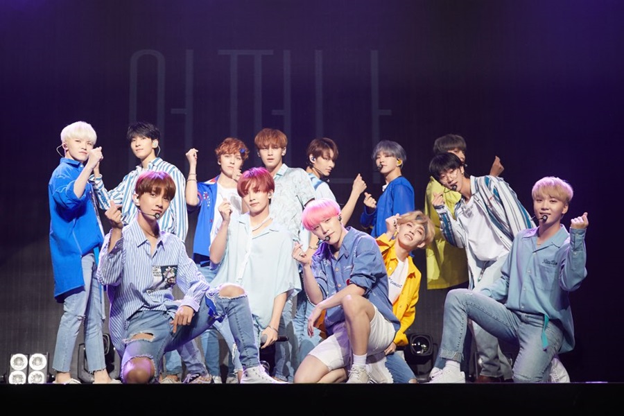 [현장S] 여름과 닮은 세븐틴, 이 청량한 매력을 어쩌나